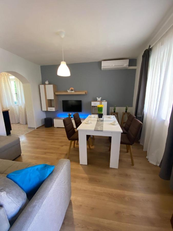 Apartment Dora Zadar Dış mekan fotoğraf